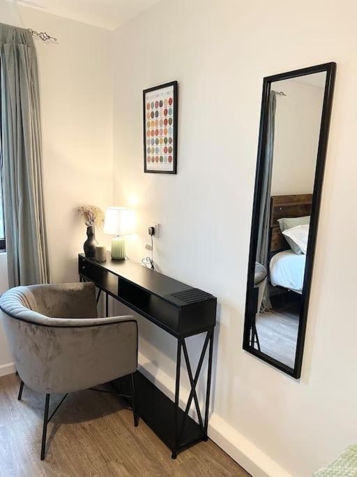 Gorgeous Flat 10 Min Walk To Stadium Free Parking Londres Exterior foto
